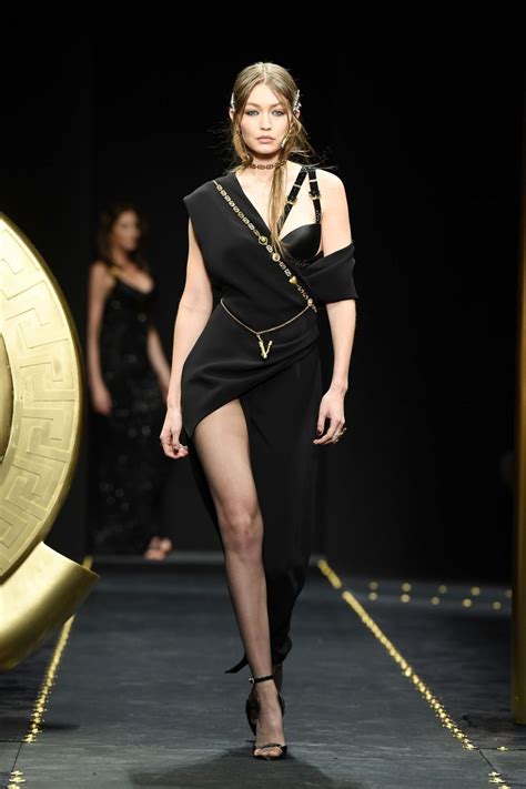 versace defile|versace fashion show.